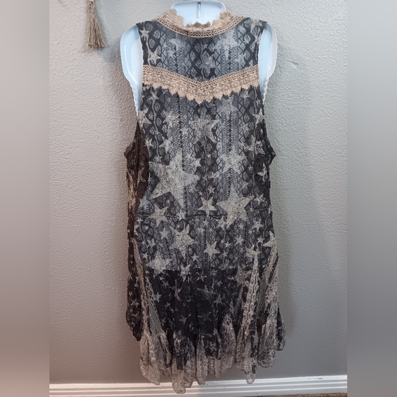 Origami Vest - Picture 4 of 11